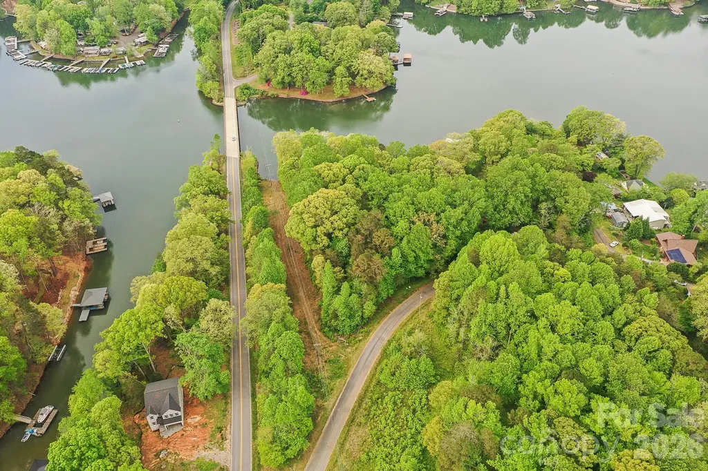 3618 Tee Street Sherrills Ford NC 28673