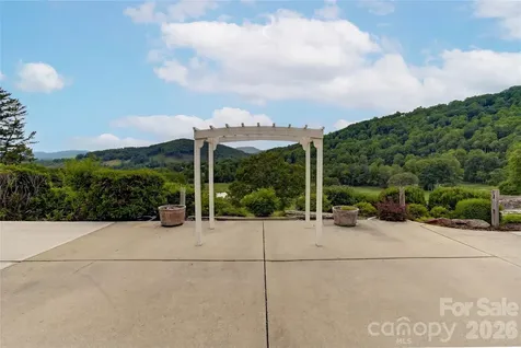 50 Cedar Drive Mills River NC 28759