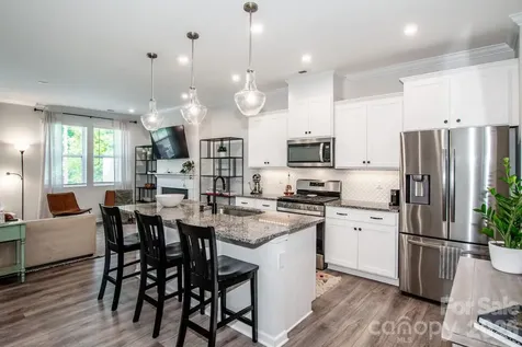 18036 Pear Hawthorne Drive Huntersville NC 28078