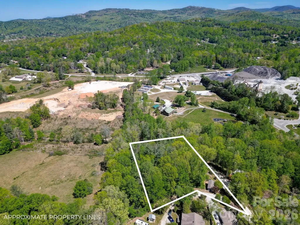 99999 Hicks Mountain Road Hendersonville NC 28792