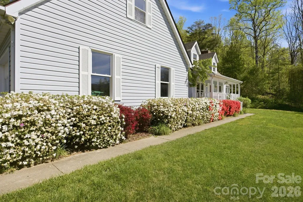29 Small Mountain Drive Asheville NC 28805