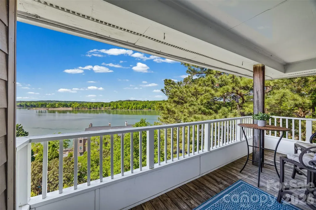 9709 Emerald Point Drive Charlotte NC 28278