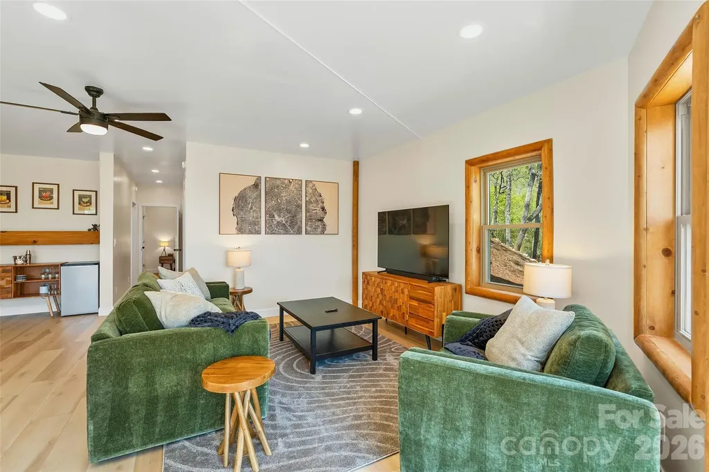 153 Chetan Way Lake Lure NC 28746