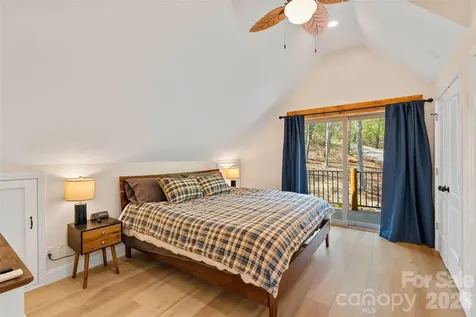 153 Chetan Way Lake Lure NC 28746