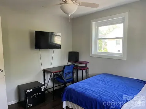 108 York Park Street York SC 29745