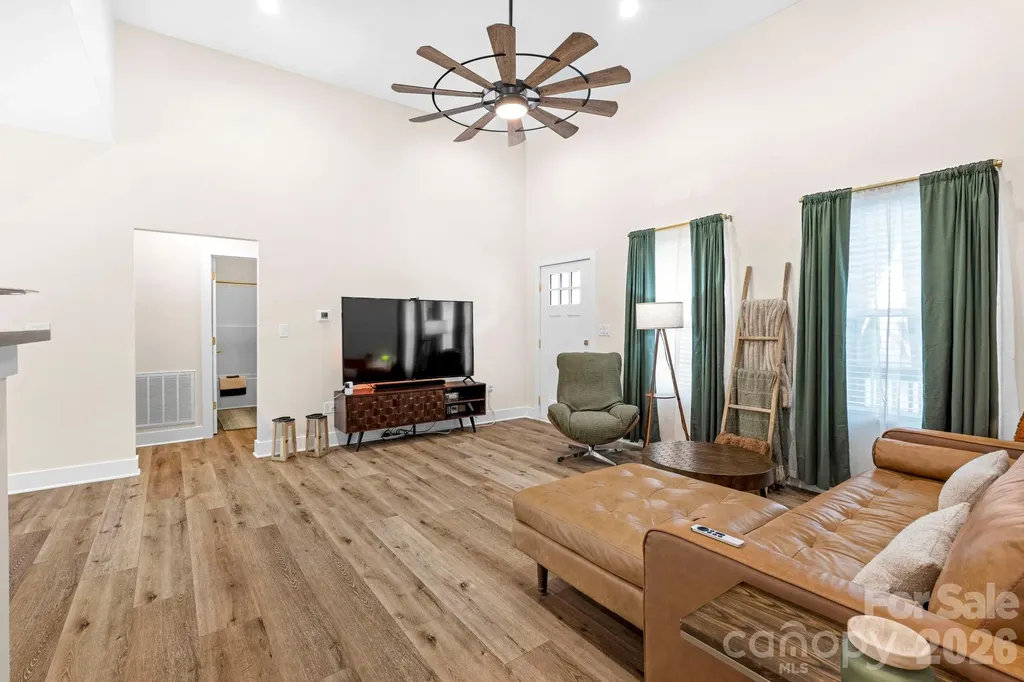 2462 Shoal Road Crouse NC 28033