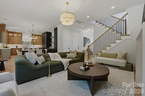 4645 Connecting Road Charlotte NC 28209