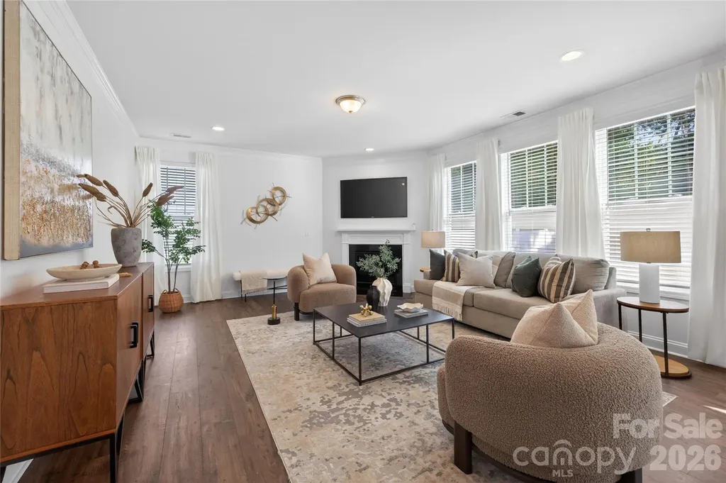 1212 Englewood Drive Lake Wylie SC 29710