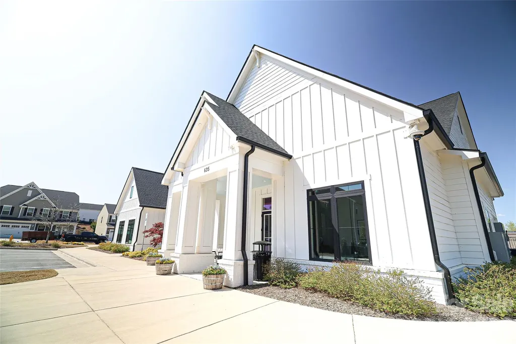5007 Twin River Drive Denver NC 28037
