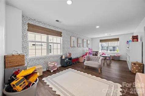 138 Lambeth Loop Mooresville NC 28115