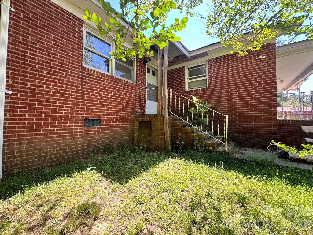 101 Ledbetter Road Polkton NC 28135