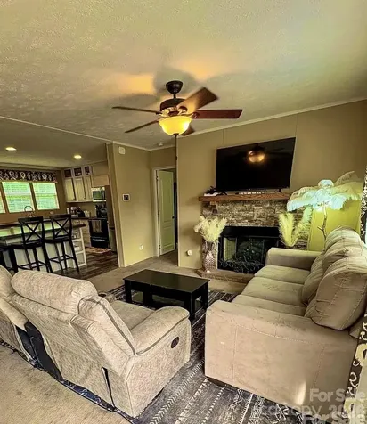 718 W Virginia Avenue Bessemer City NC 28016