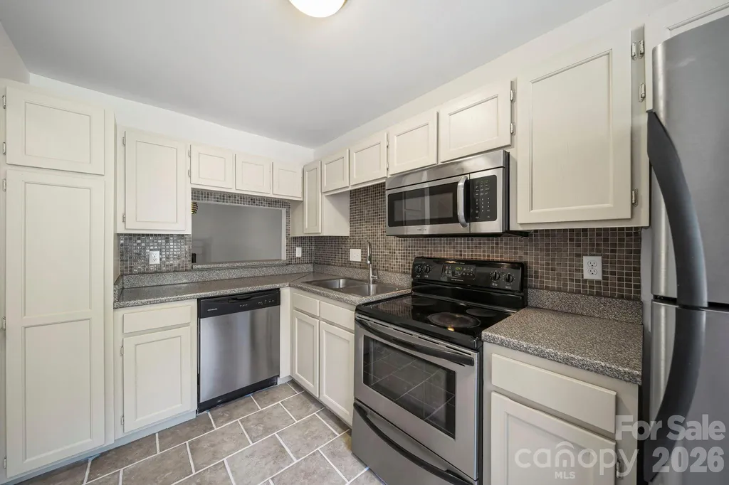 8217 Pineville Matthews Road Charlotte NC 28226