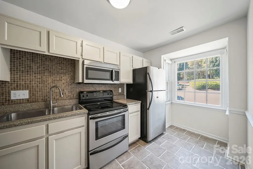 8217 Pineville Matthews Road Charlotte NC 28226