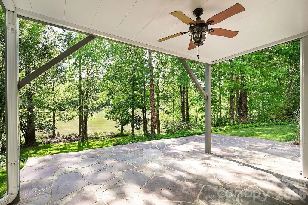 619 N Oak Drive Huntersville NC 28078