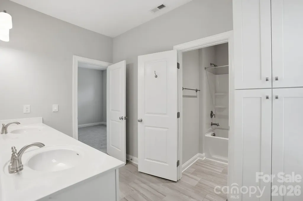 7203 Bellera Court Charlotte NC 28277