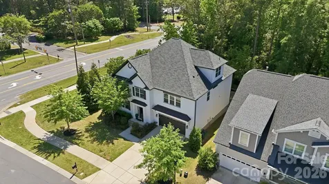 7203 Bellera Court Charlotte NC 28277