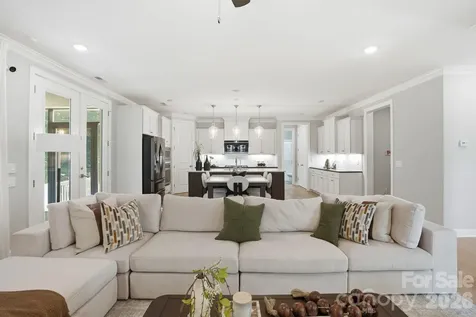 7203 Bellera Court Charlotte NC 28277