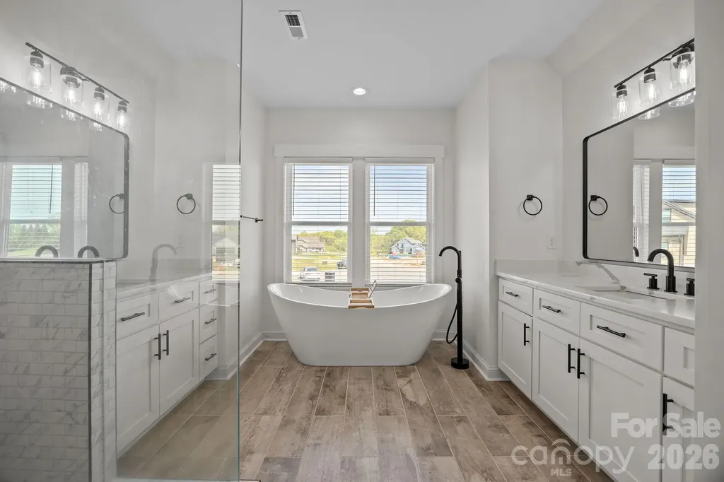 1090 Rolling Meadow Drive Mooresville NC 28115