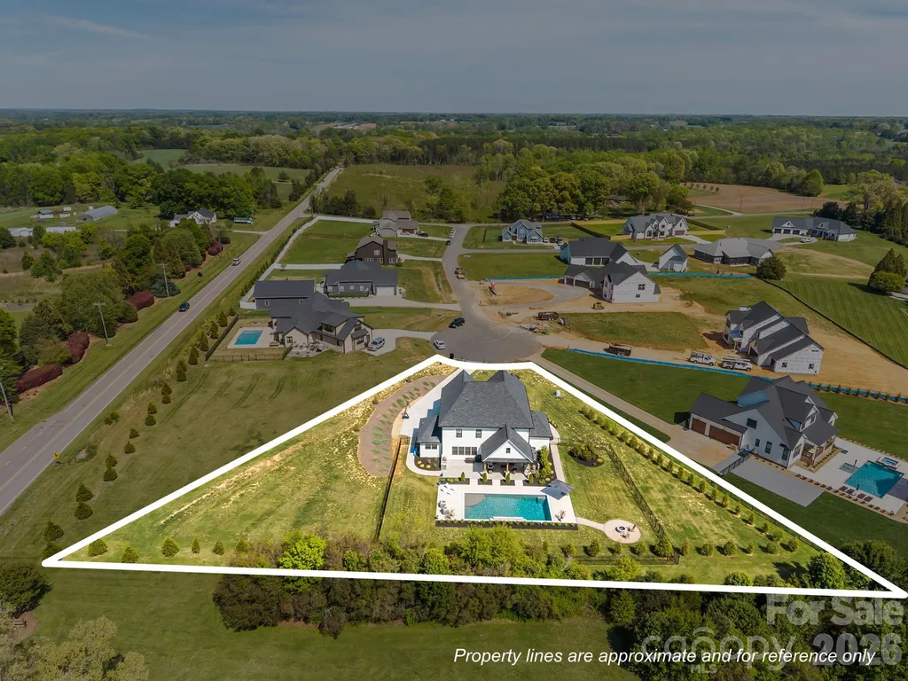 1090 Rolling Meadow Drive Mooresville NC 28115