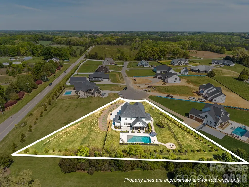 1090 Rolling Meadow Drive Mooresville NC 28115
