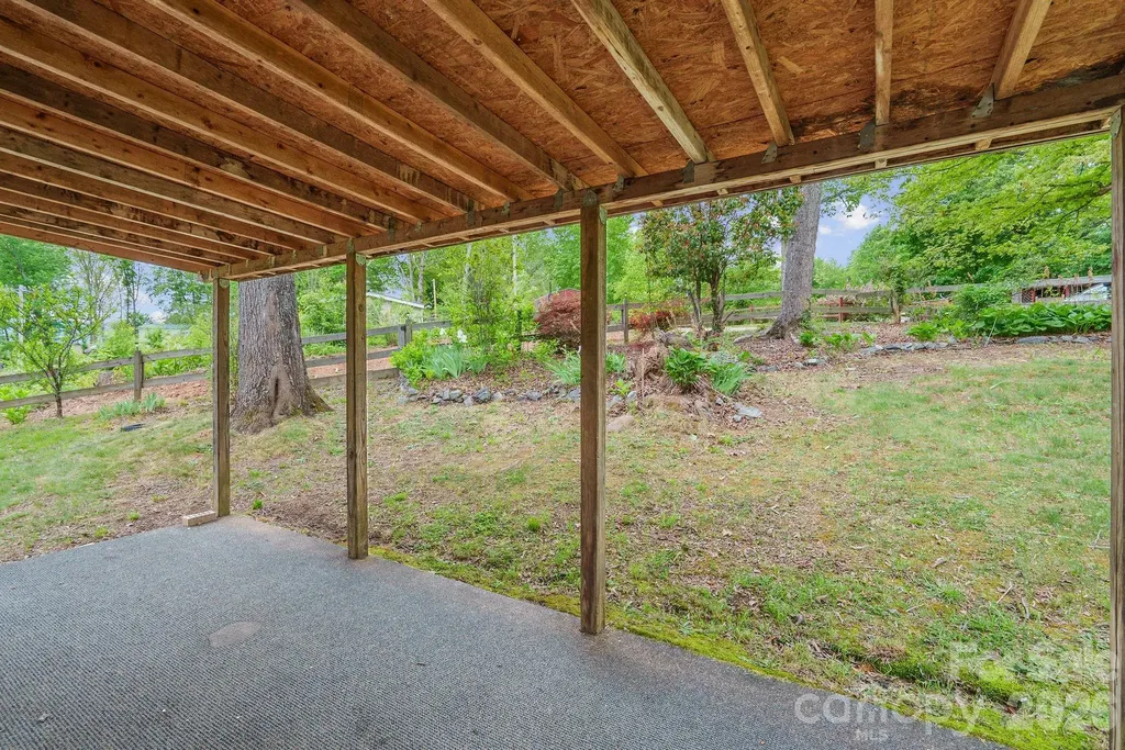 112 Hidden Forest Estate Candler NC 28715