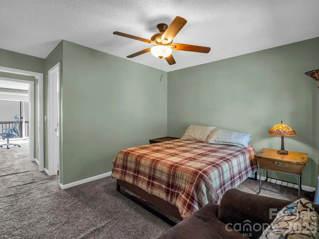 2881 White Oak Mountain Road Columbus NC 28722