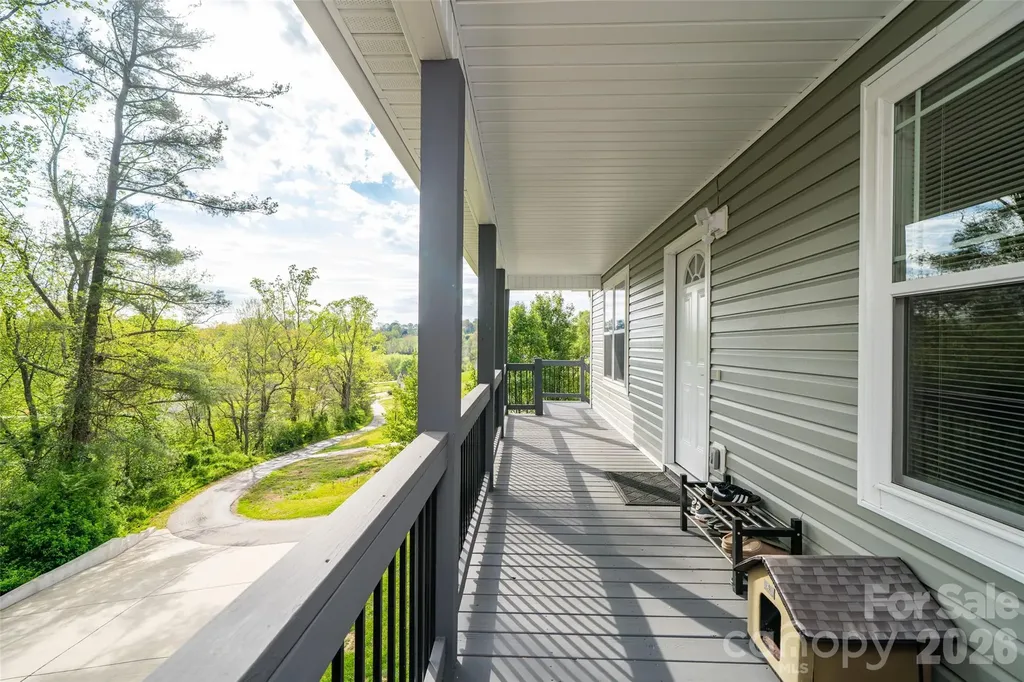16 Danielbrooke Drive Asheville NC 28806