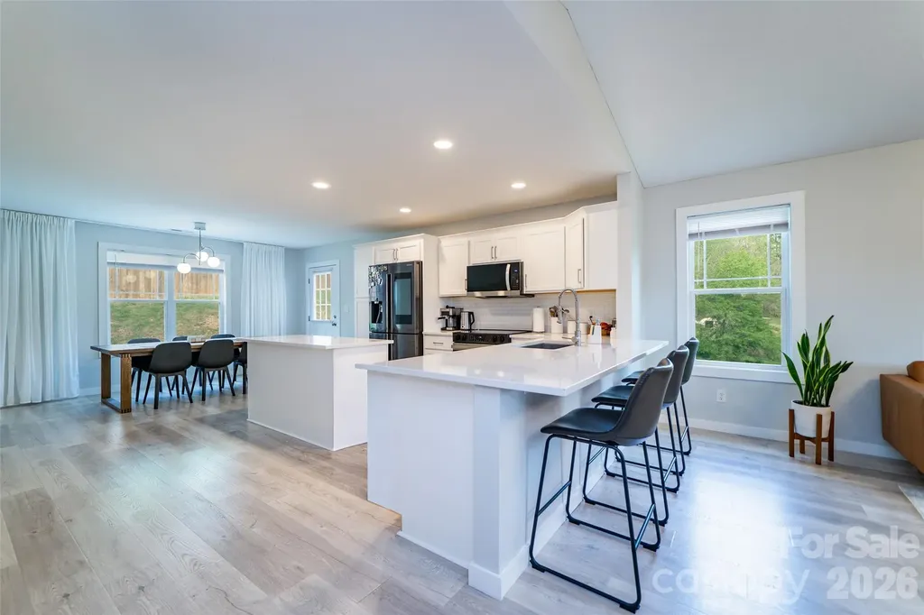 16 Danielbrooke Drive Asheville NC 28806