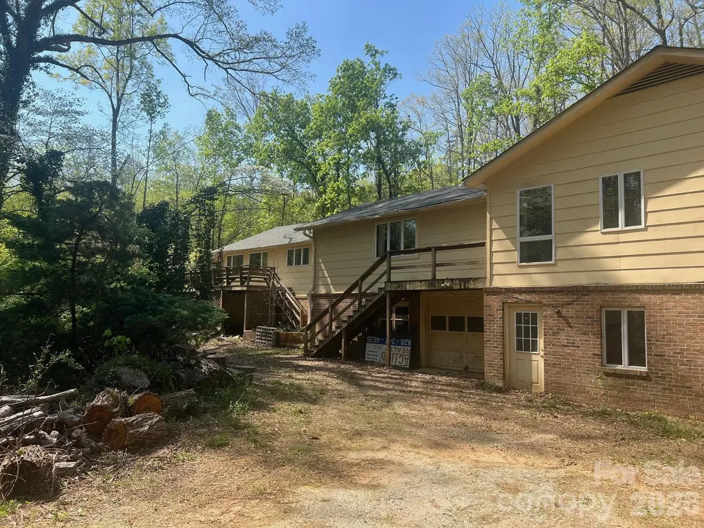 6374 Peniel Road Tryon NC 28782