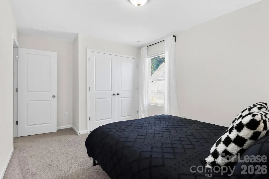 7132 Wheyfield Drive Charlotte NC 28215