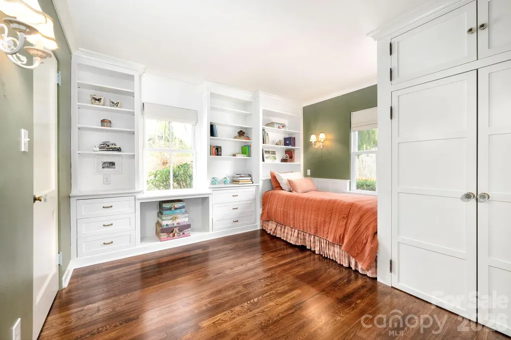 660 New Haw Creek Road Asheville NC 28805