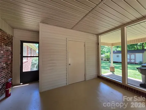 2009 Saratoga Drive Gastonia NC 28056