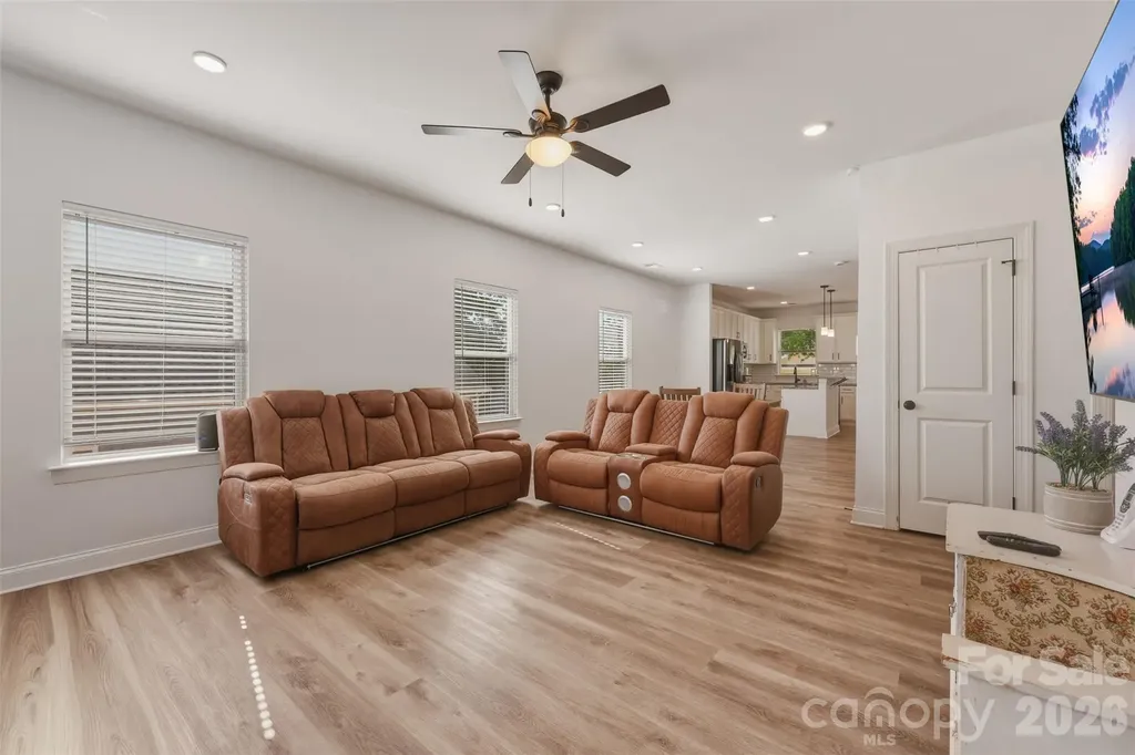 701 E 3rd Avenue Gastonia NC 28054