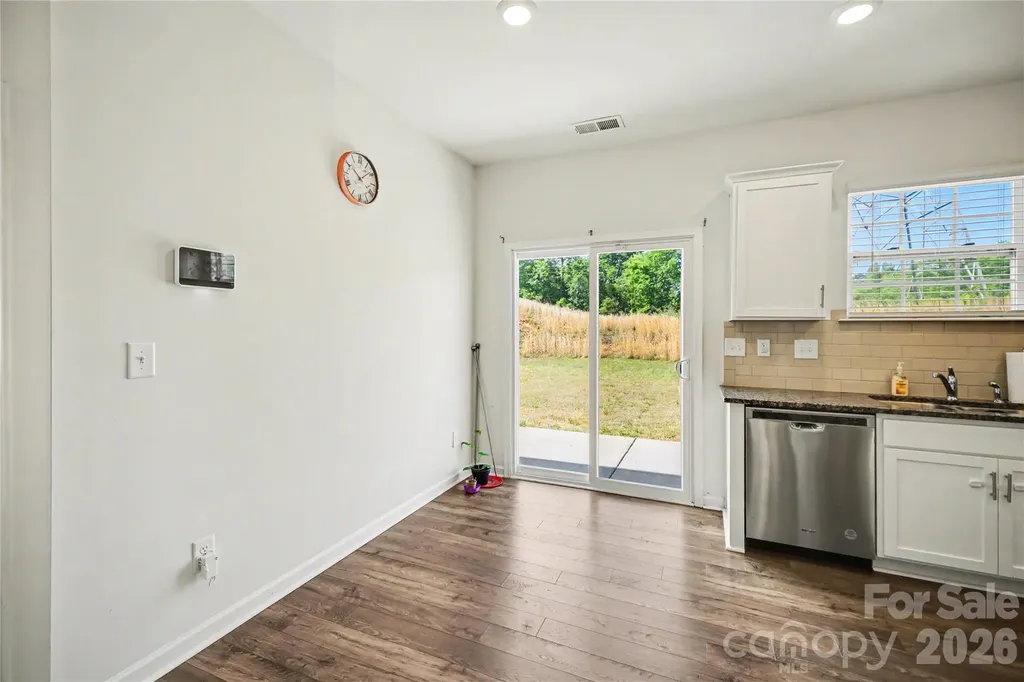 828 Larmore Avenue Charlotte NC 28216