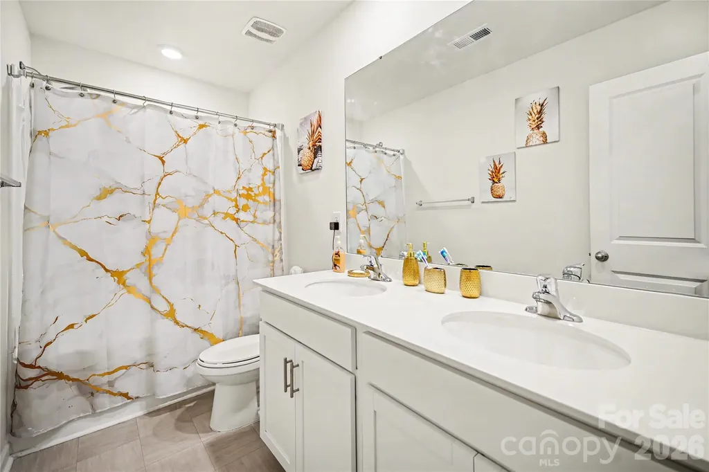 828 Larmore Avenue Charlotte NC 28216
