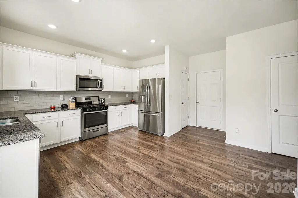 828 Larmore Avenue Charlotte NC 28216