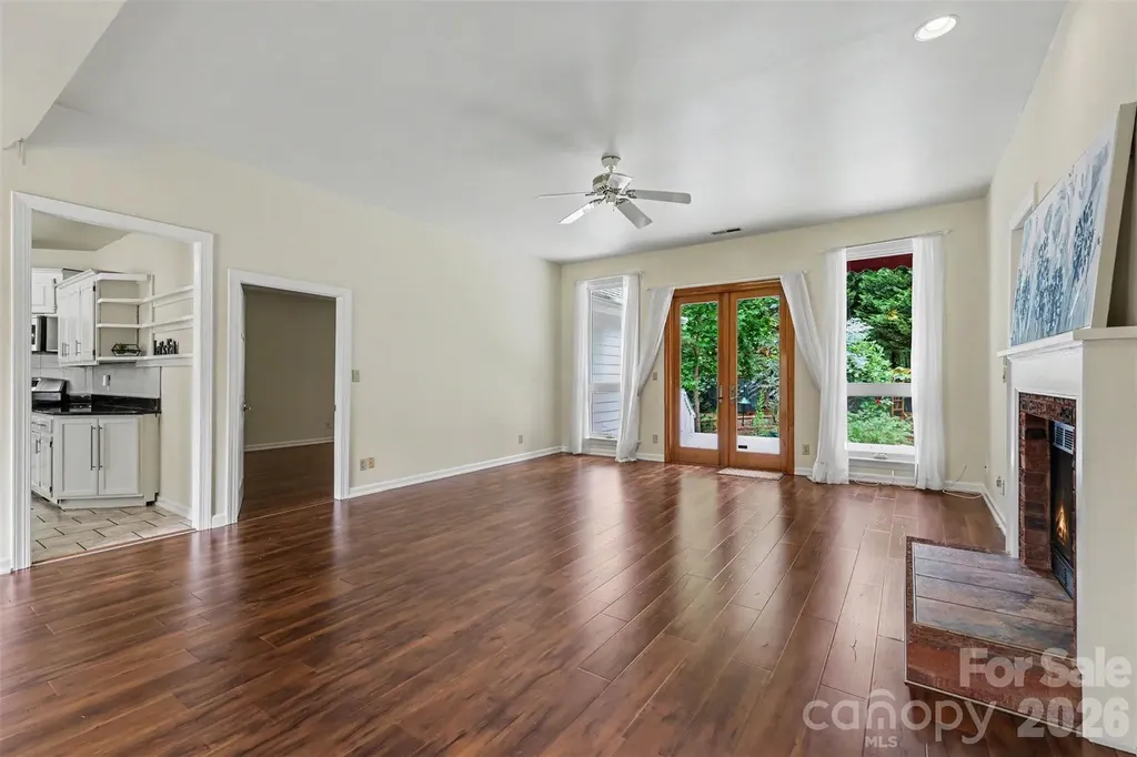 9102 Brightleaf Place Charlotte NC 28269