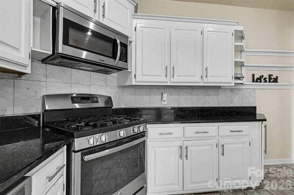 9102 Brightleaf Place Charlotte NC 28269