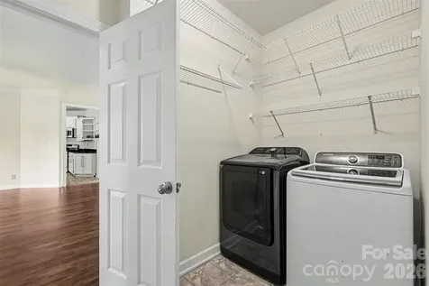 9102 Brightleaf Place Charlotte NC 28269