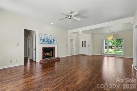 9102 Brightleaf Place Charlotte NC 28269
