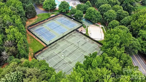 9102 Brightleaf Place Charlotte NC 28269