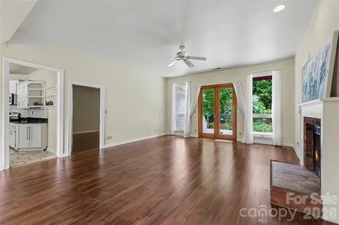 9102 Brightleaf Place Charlotte NC 28269