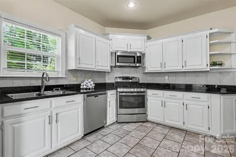 9102 Brightleaf Place Charlotte NC 28269
