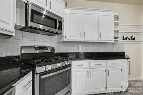 9102 Brightleaf Place Charlotte NC 28269