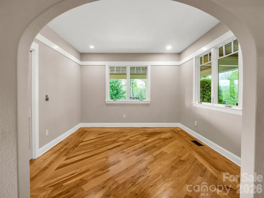 111 Arabesque Way Lake Lure NC 28746