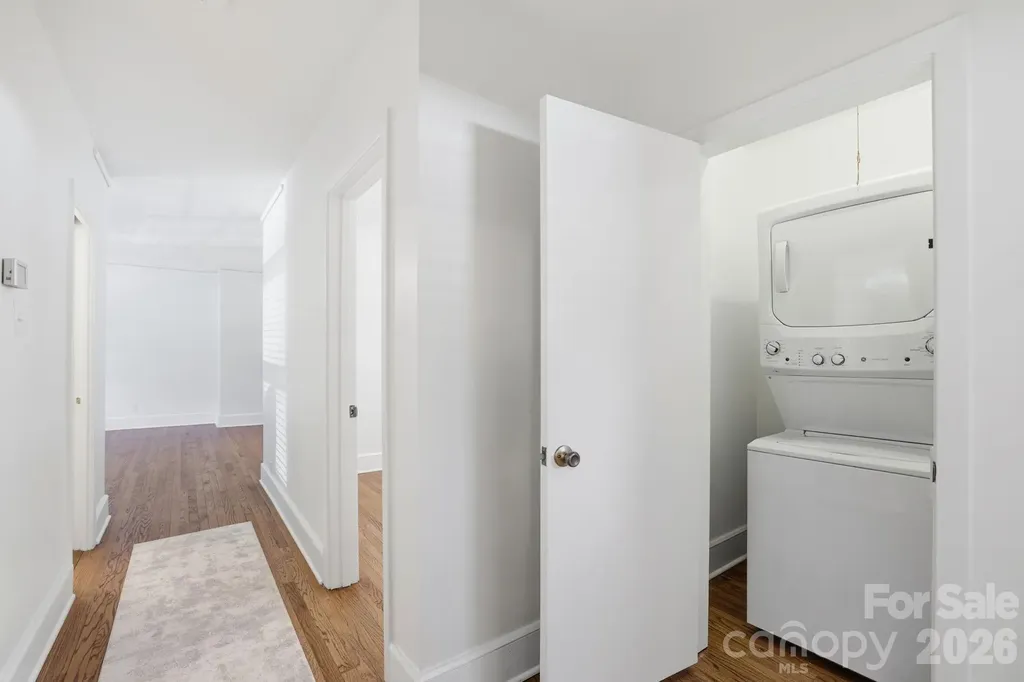 4500 Woodlark Lane Charlotte NC 28211