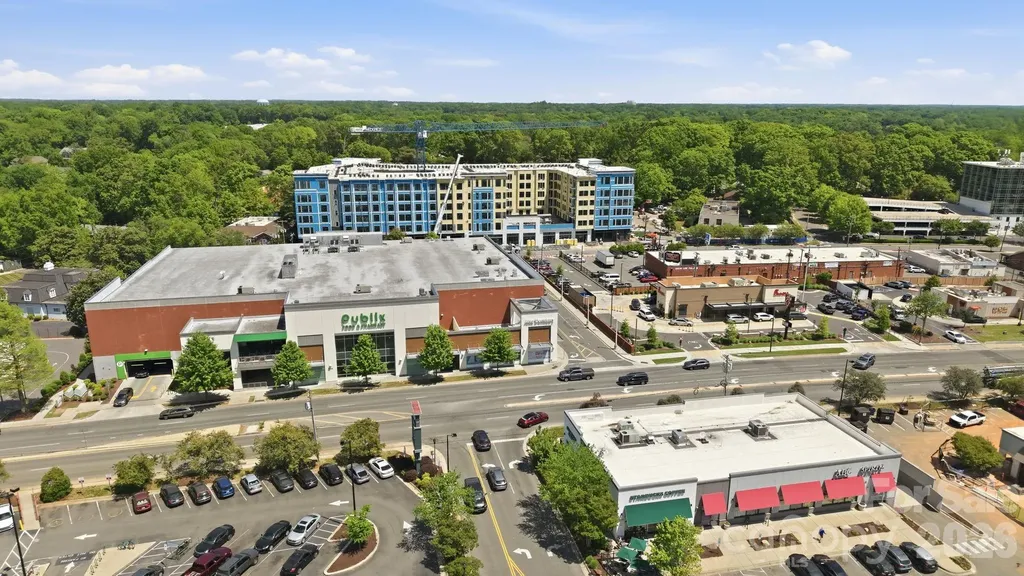 4500 Woodlark Lane Charlotte NC 28211