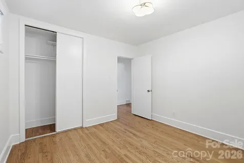 4500 Woodlark Lane Charlotte NC 28211