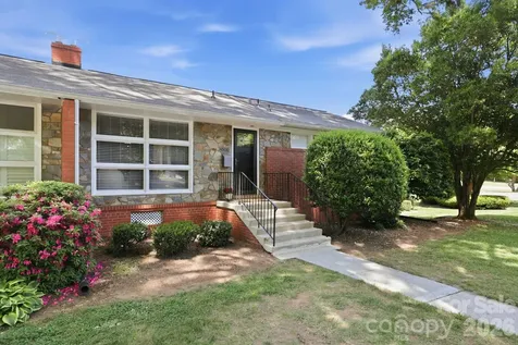 4500 Woodlark Lane Charlotte NC 28211